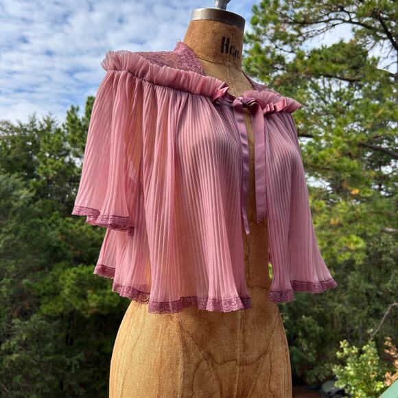 Vintage 40s/50s Hand Dyed Micro Pleat Sheer Chiffon + Lace Capelet Bed Jacket - Picture 5 of 8